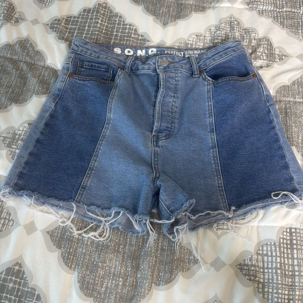 S.O.N.G Perfect Ultra High Rise Jean Shorts 2-Tone Retro Style Womens Sz 13/31